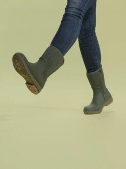 BOGS Dark Green Crandall II Mid Zip -Shoesberry Store 01 17