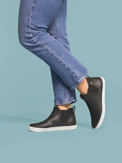 BOGS Black Multi Kicker Rain Chelsea -Shoesberry Store 01 21