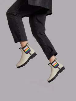 BOGS White Multi Holly Chelsea 10 BOGS White Multi Holly Chelsea -Shoesberry Store 02 11