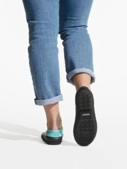 BOGS Turq Multi Patch Clog Sita -Shoesberry Store 02 2
