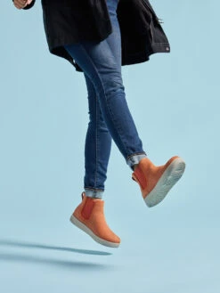 BOGS Burnt Orange Kicker Chelsea Leather -Shoesberry Store 02 22